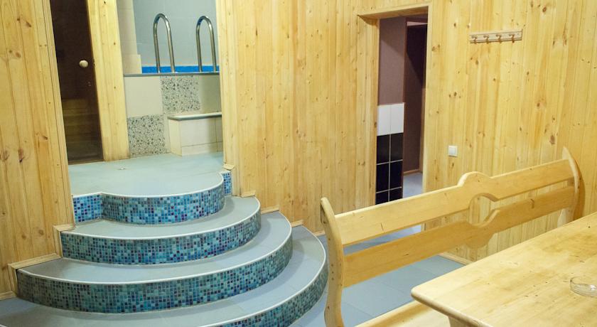 Imagen de la habitación del Hotel Holiday Hotel. Foto 9