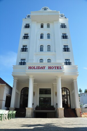 Imagen general del Hotel Holiday Hotel. Foto 1