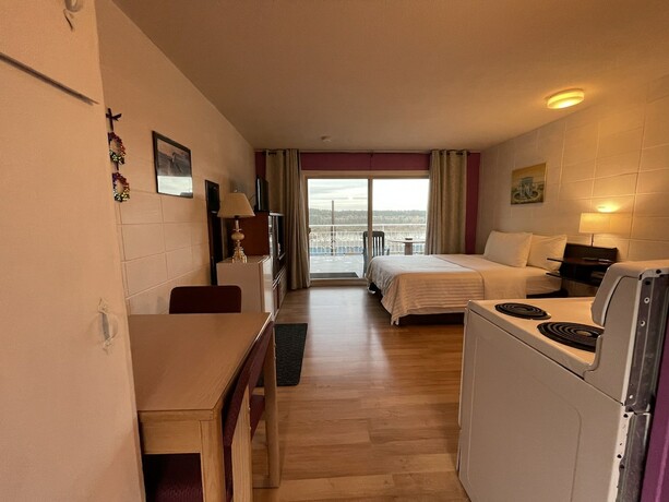Imagen general del Hotel Holiday House Motel. Foto 10