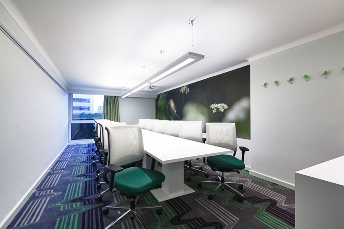 Imagen de los interiores del Hotel Holiday Inn Airport Brussels. Foto 14