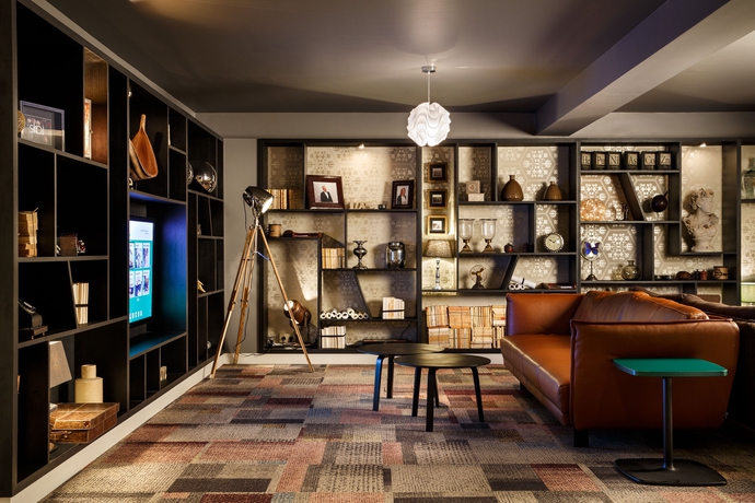 Imagen de los interiores del Hotel Holiday Inn Airport Brussels. Foto 15