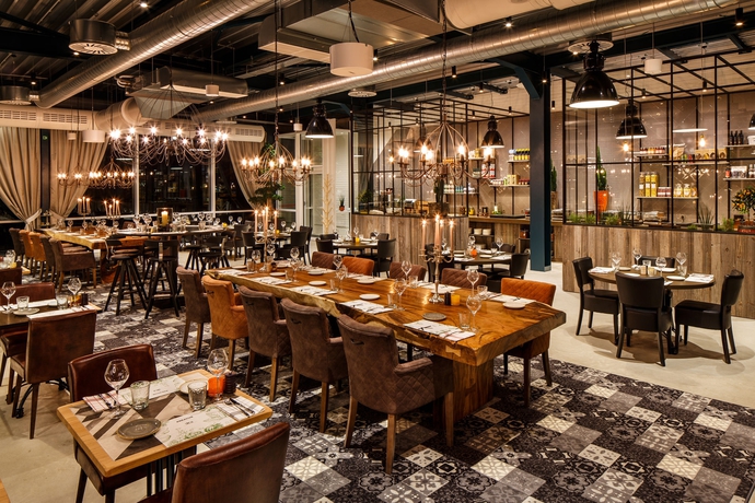 Imagen del bar/restaurante del Hotel Holiday Inn Airport Brussels. Foto 5