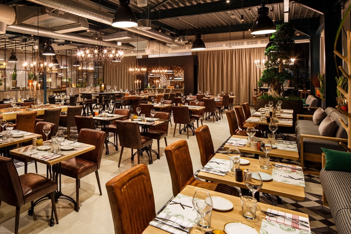 Imagen del bar/restaurante del Hotel Holiday Inn Airport Brussels. Foto 7