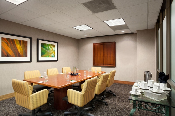 Imagen de los interiores del Hotel Holiday Inn Airport - Portland, An Ihg. Foto 14