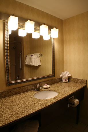 Imagen de la habitación del Hotel Holiday Inn Akron West - Fairlawn, an IHG. Foto 3