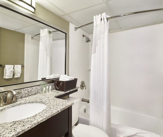 Imagen de la habitación del Hotel Holiday Inn Alexandria At Carlyle, An Ihg. Foto 2
