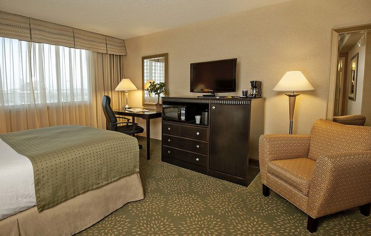 Imagen de la habitación del Hotel Holiday Inn Alexandria At Carlyle, An Ihg. Foto 4