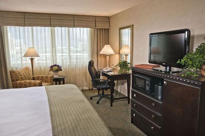 Imagen de la habitación del Hotel Holiday Inn Alexandria At Carlyle, An Ihg. Foto 15