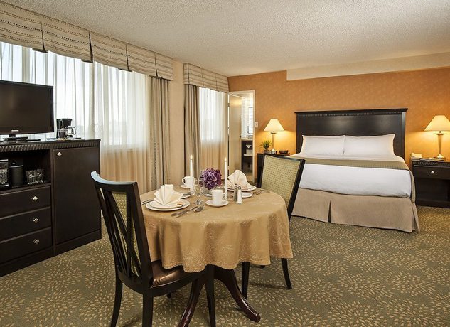Imagen de la habitación del Hotel Holiday Inn Alexandria At Carlyle, An Ihg. Foto 17