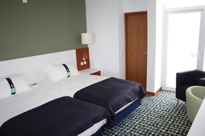 Imagen de la habitación del Hotel Holiday Inn Algarve - Armacao De Pera, An Ihg. Foto 7