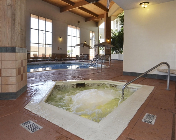 Imagen de la piscina del Hotel Holiday Inn Amarillo. Foto 16