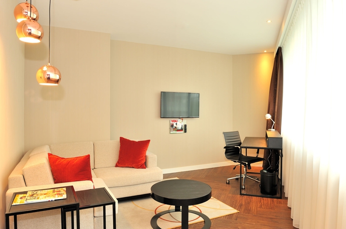 Imagen de la habitación del Hotel Holiday Inn Amsterdam Arena Towers. Foto 8