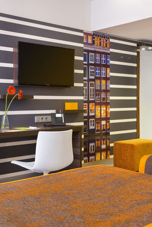 Imagen de la habitación del Hotel Holiday Inn Amsterdam. Foto 12