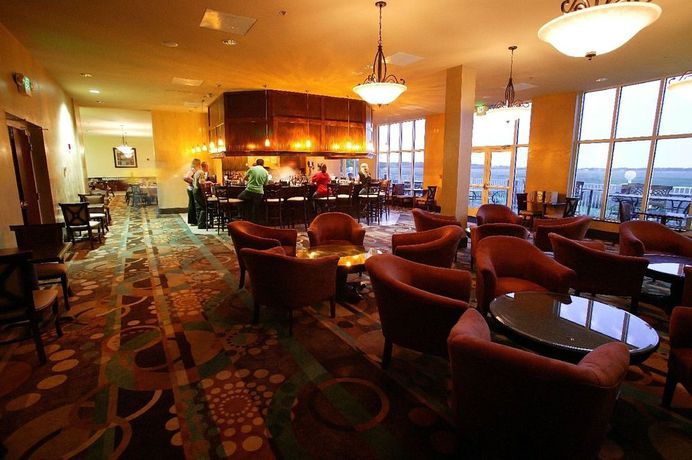 Imagen de la habitación del Hotel Holiday Inn And Suites Beaufort At Highway 21. Foto 2