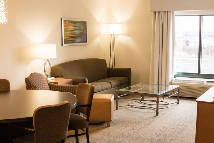 Imagen de la habitación del Hotel Holiday Inn And Suites Bolingbrook, An Ihg. Foto 13