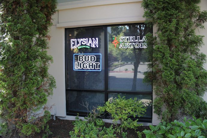Imagen del bar/restaurante del Hotel Holiday Inn And Suites Bothell, An Ihg. Foto 5