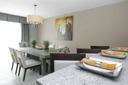 Imagen de la habitación del Hotel Holiday Inn And Suites East Peoria. Foto 3