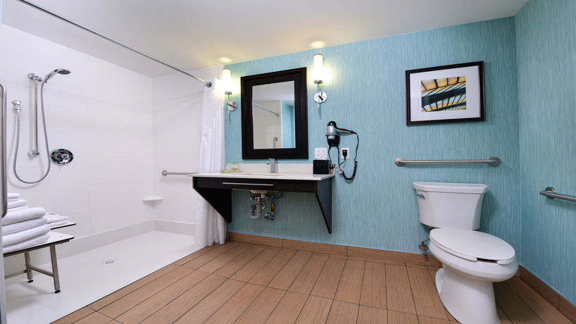 Imagen de la habitación del Hotel Holiday Inn And Suites Edmonton Airport And. Foto 7