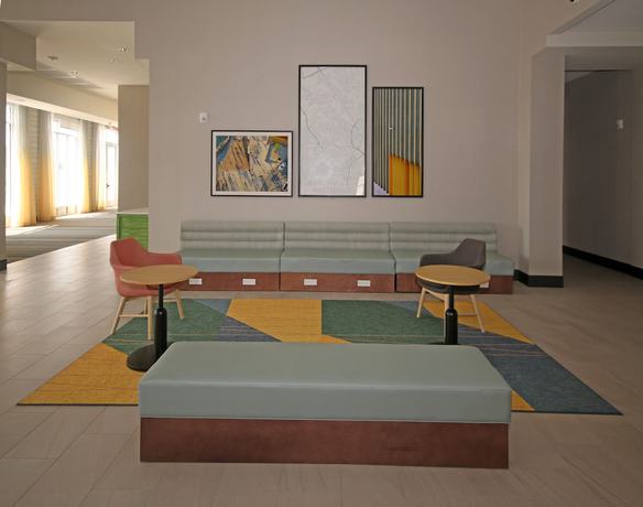 Imagen de los interiores del Hotel Holiday Inn And Suites Fayetteville W-Fort Bragg Area, an IHG. Foto 19