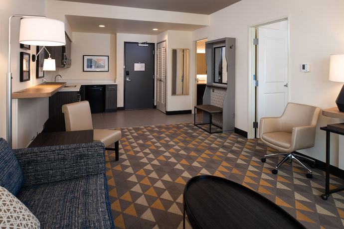 Imagen de la habitación del Hotel Holiday Inn And Suites Idaho Falls, An Ihg. Foto 4