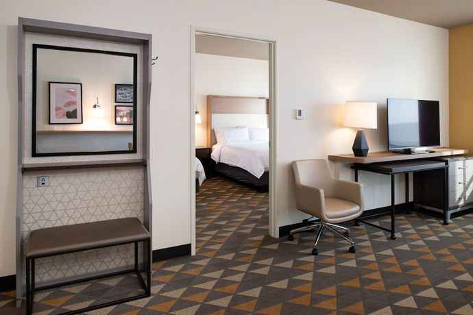 Imagen de la habitación del Hotel Holiday Inn And Suites Idaho Falls, An Ihg. Foto 7
