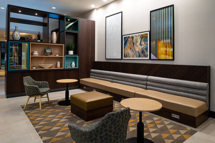 Imagen de los interiores del Hotel Holiday Inn And Suites Idaho Falls, An Ihg. Foto 19