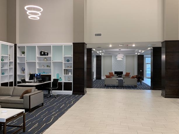 Imagen de los interiores del Hotel Holiday Inn And Suites Jefferson City, An Ihg. Foto 16