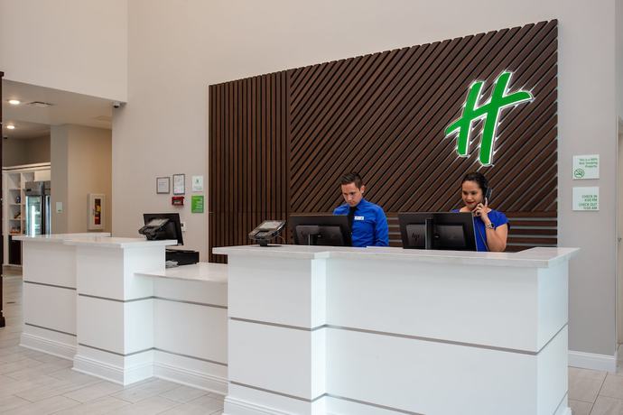 Imagen de los interiores del Hotel Holiday Inn And Suites Jefferson City, An Ihg. Foto 20