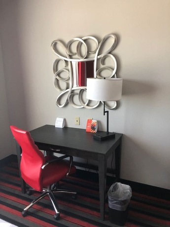 Imagen de la habitación del Hotel Holiday Inn And Suites Lafayette North, An Ihg. Foto 6