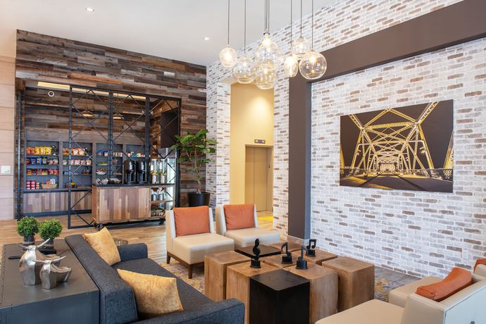 Imagen de los interiores del Hotel Holiday Inn And Suites Nashville Downtown - Broadway, An Ihg. Foto 16