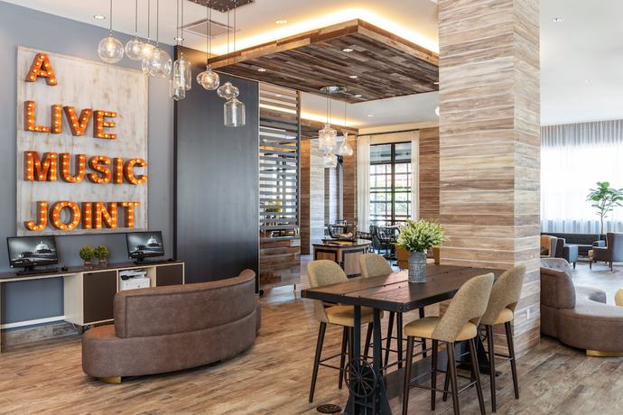 Imagen de los interiores del Hotel Holiday Inn And Suites Nashville Downtown - Broadway, An Ihg. Foto 19