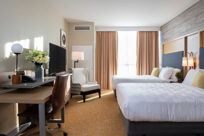 Imagen de la habitación del Hotel Holiday Inn And Suites Nashville Downtown - Broadway, An Ihg. Foto 10
