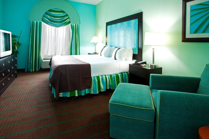 Imagen de la habitación del Hotel Holiday Inn And Suites Ocala Conference Center, An Ihg. Foto 14
