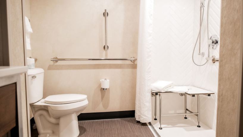 Imagen de la habitación del Hotel Holiday Inn And Suites Philadelphia W - Drexel Hill, An Ihg. Foto 5