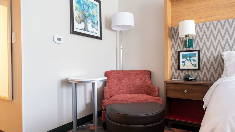 Imagen de la habitación del Hotel Holiday Inn And Suites Philadelphia W - Drexel Hill, An Ihg. Foto 6