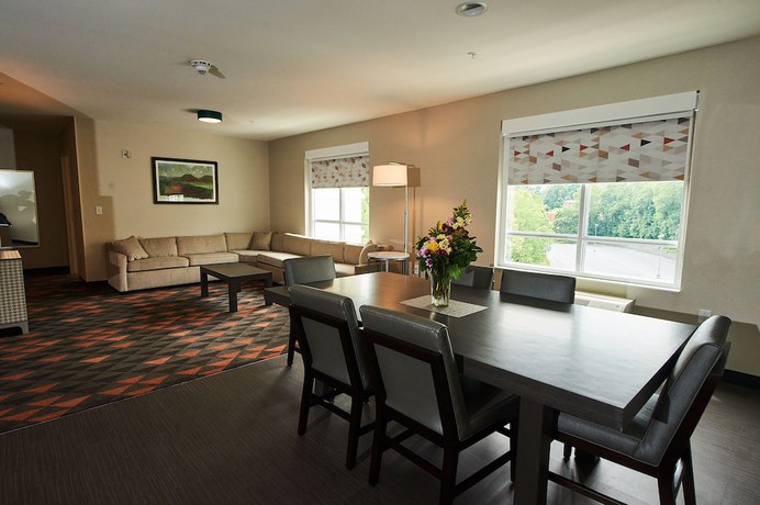Imagen de la habitación del Hotel Holiday Inn And Suites Philadelphia W - Drexel Hill, An Ihg. Foto 8