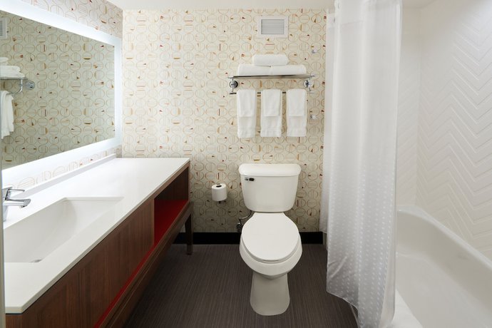 Imagen de la habitación del Hotel Holiday Inn And Suites Philadelphia W - Drexel Hill, An Ihg. Foto 11