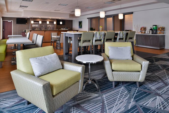 Imagen de los interiores del Hotel Holiday Inn And Suites Rochester - Marketplace, An Ihg. Foto 13