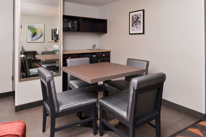 Imagen de la habitación del Hotel Holiday Inn And Suites Rochester - Marketplace, An Ihg. Foto 4