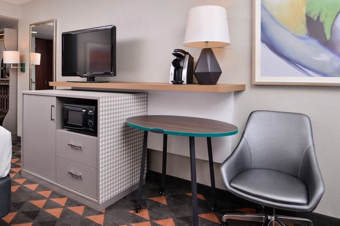 Imagen de la habitación del Hotel Holiday Inn And Suites Rochester - Marketplace, An Ihg. Foto 8