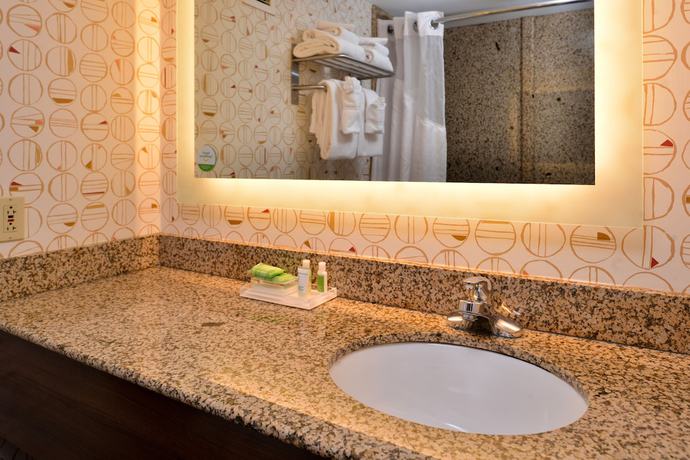 Imagen de la habitación del Hotel Holiday Inn And Suites Rochester - Marketplace, An Ihg. Foto 9