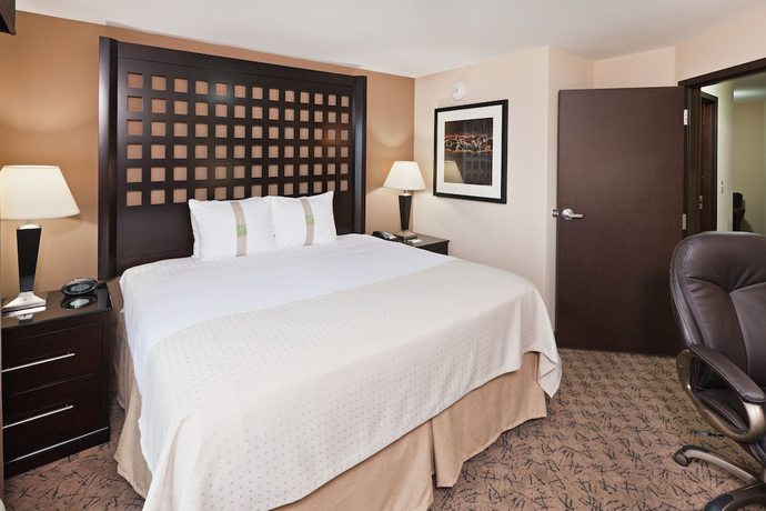 Imagen de la habitación del Hotel Holiday Inn And Suites Tulsa South, An Ihg. Foto 10