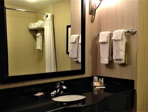 Imagen de la habitación del Hotel Holiday Inn And Suites Tulsa South, An Ihg. Foto 12