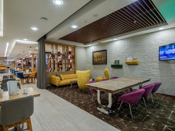 Imagen general del Hotel Holiday Inn Antalya - Lara, An Ihg. Foto 3