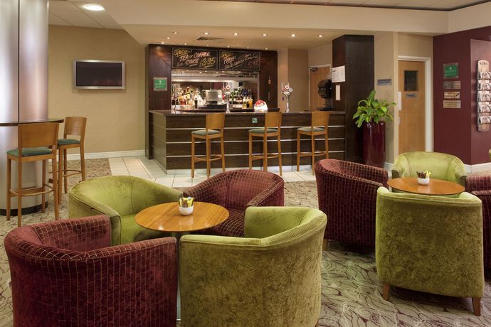 Imagen del bar/restaurante del Hotel Holiday Inn Ashford North A20. Foto 2