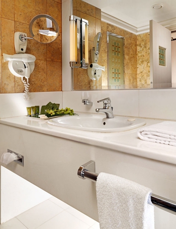 Imagen de la habitación del Hotel Holiday Inn Athens Attica Av, Airport W.. Foto 12