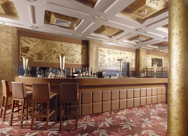 Imagen del bar/restaurante del Hotel Holiday Inn Athens Attica Av, Airport W.. Foto 4