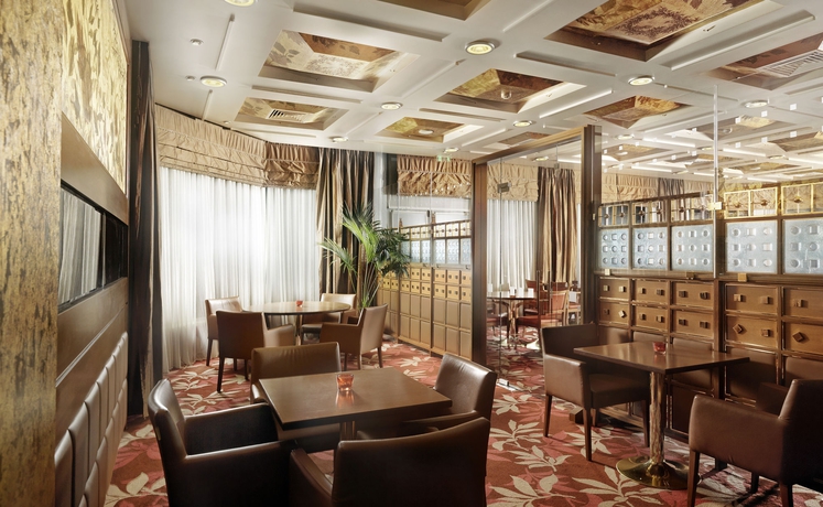 Imagen del bar/restaurante del Hotel Holiday Inn Athens Attica Av, Airport W.. Foto 6