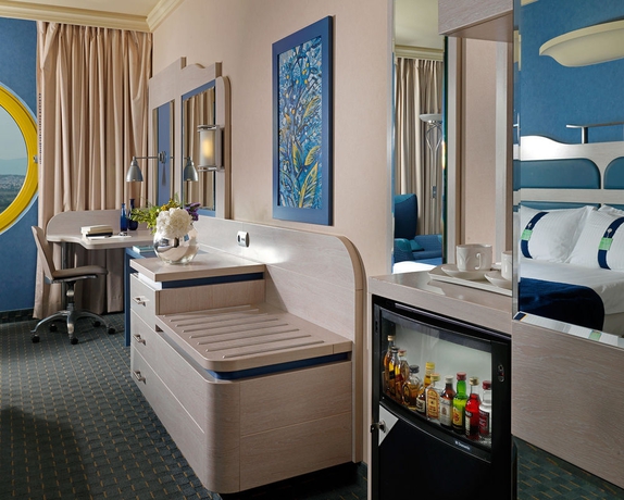 Imagen de la habitación del Hotel Holiday Inn Athens Attica Av, Airport W.. Foto 13