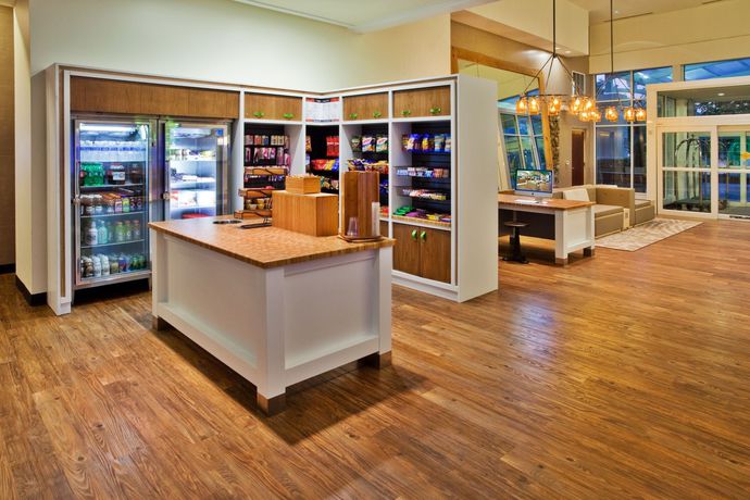 Imagen del bar/restaurante del Hotel Holiday Inn Atlanta-gas South Arena Area. Foto 3